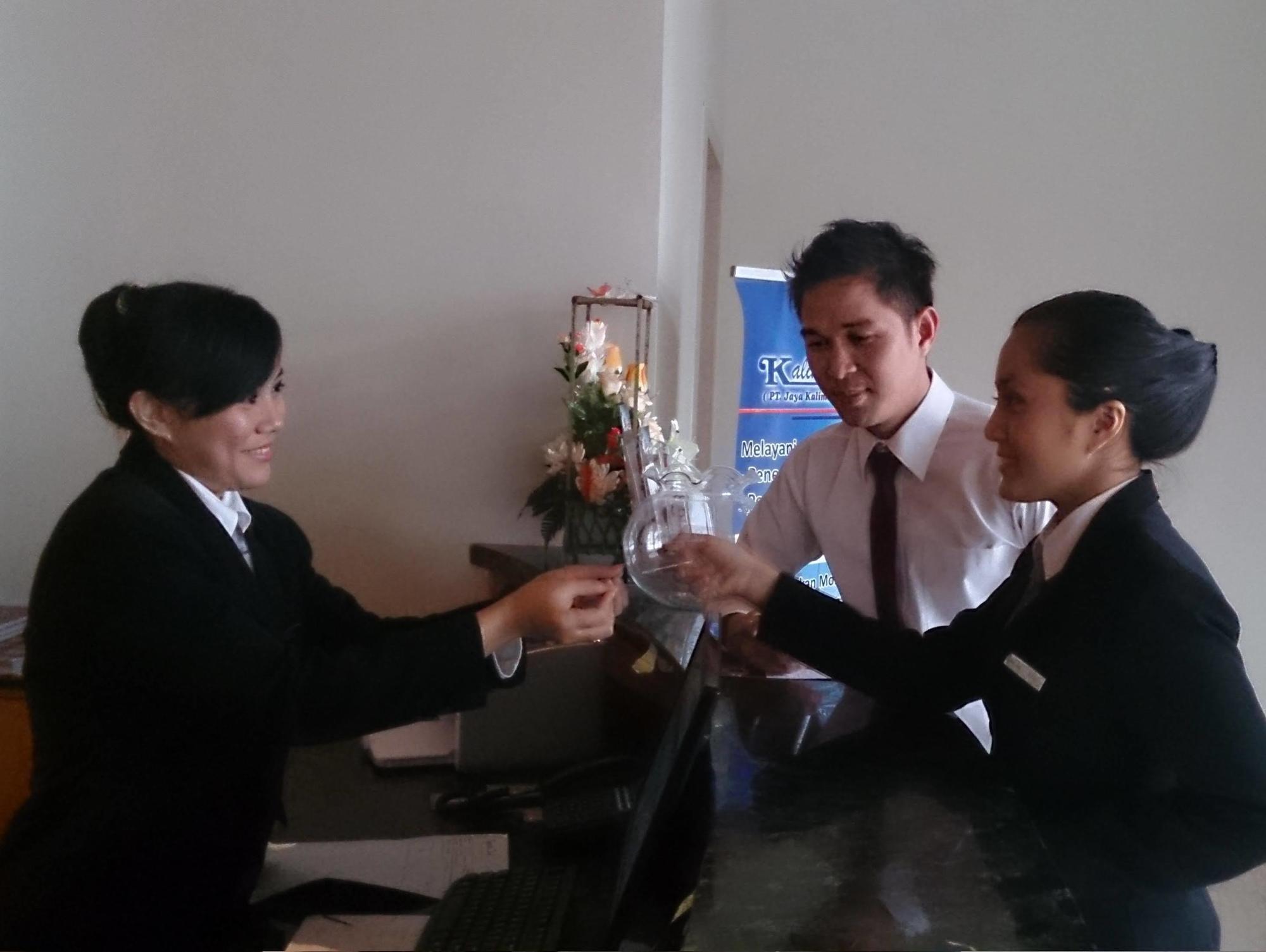 Hotel Grand Zuri Muaraenim Екстериор снимка